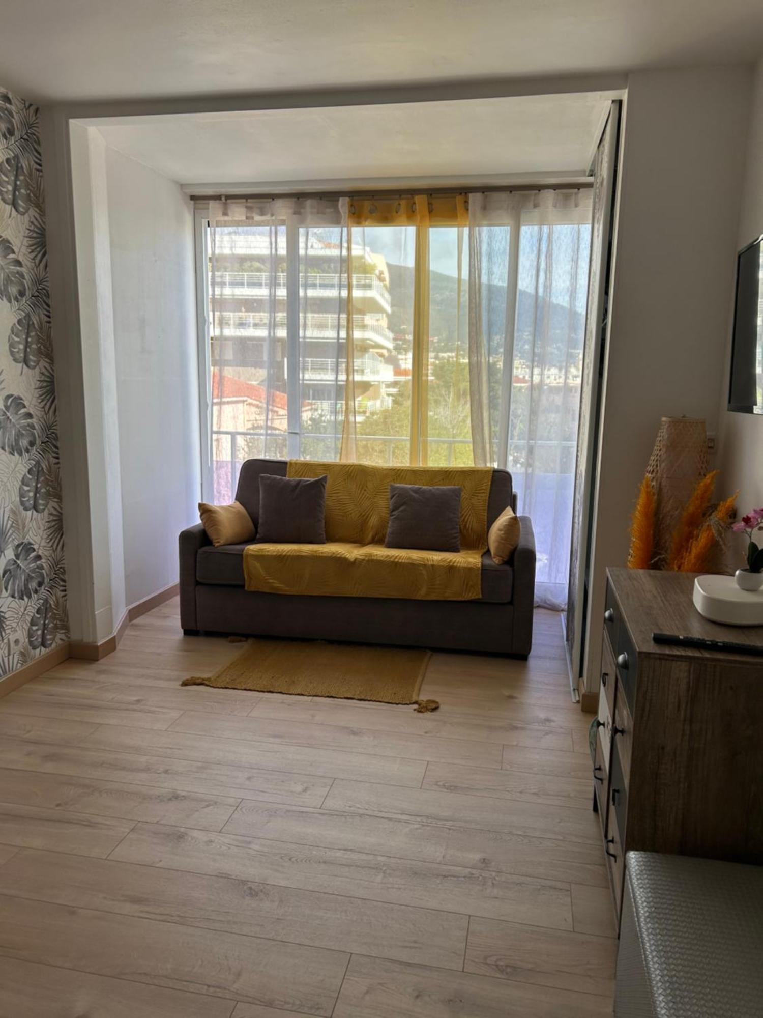 Aiglon Apartment *
